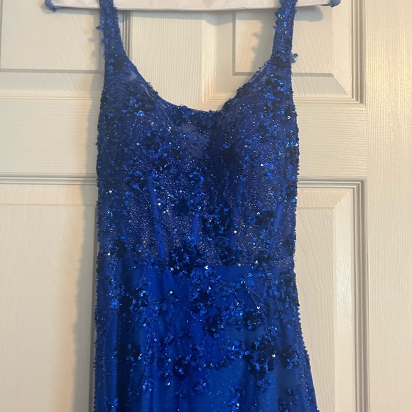 Amarra Prom Dress - Picture 3 of 4